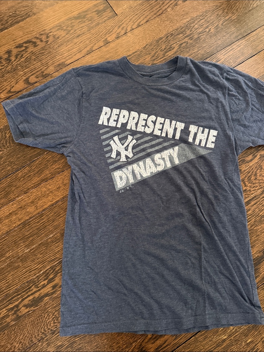 Men's Navy 'Represent The Dynasty' Short-Sleeve Graphic Tee